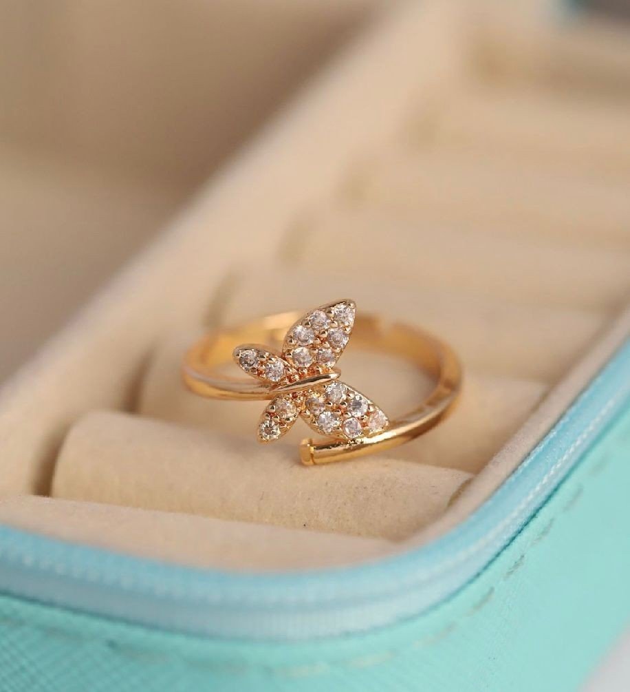 The Mariposa Wrap Ring