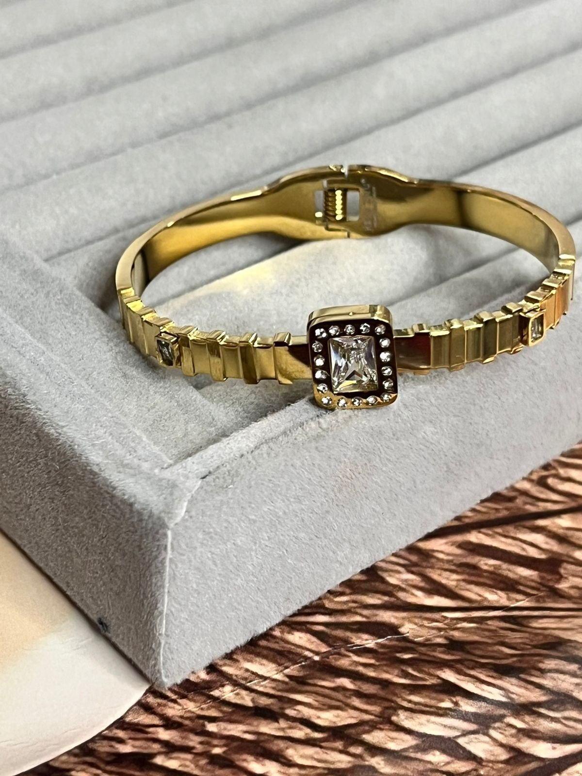 Baguette Luxe Bangle