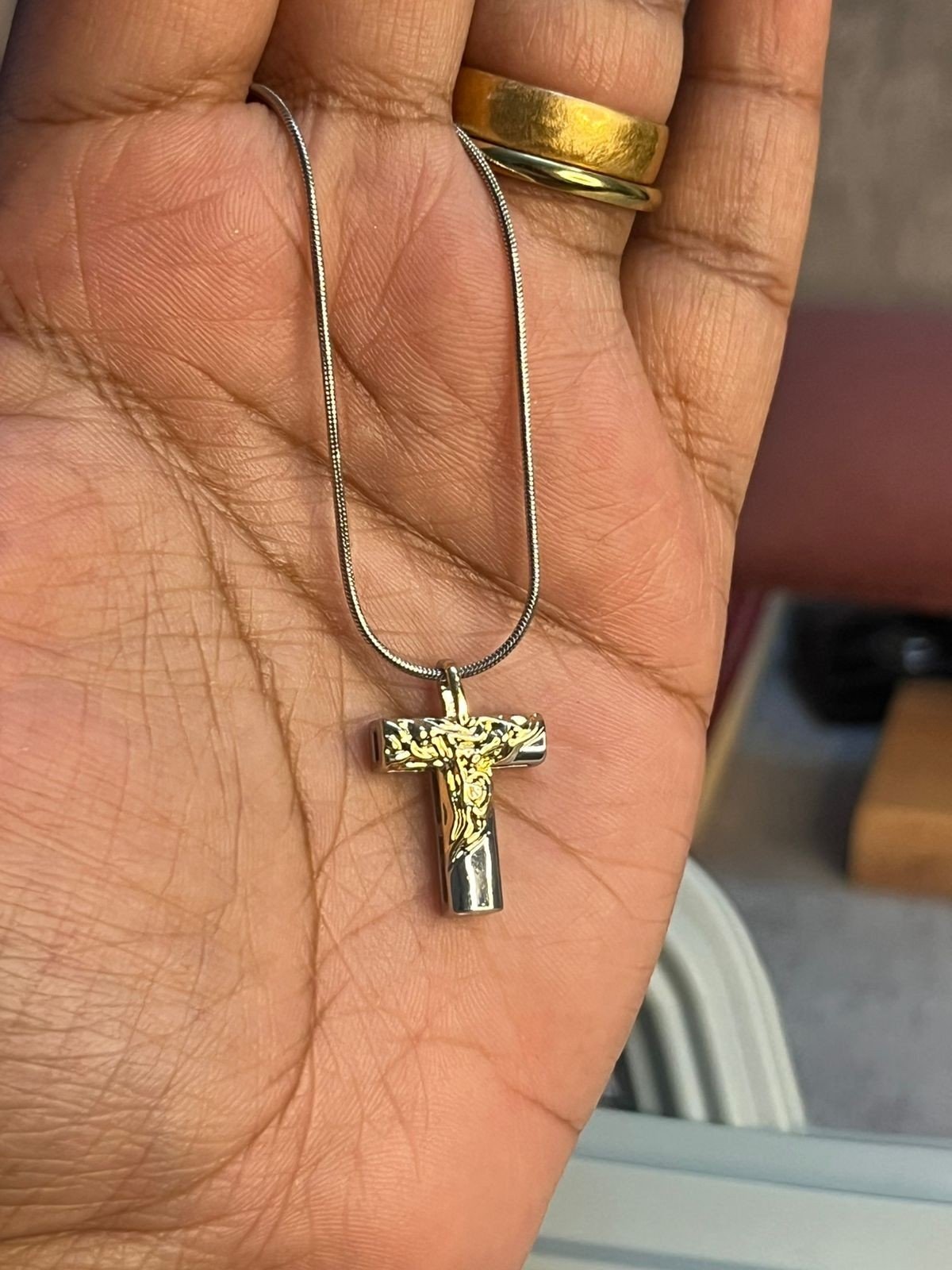 T letter pendant