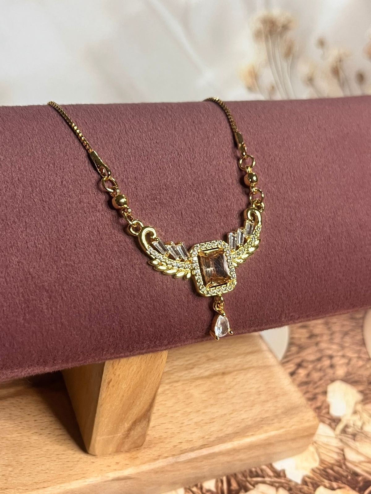 Wings of Elegance Necklace Honey Amber