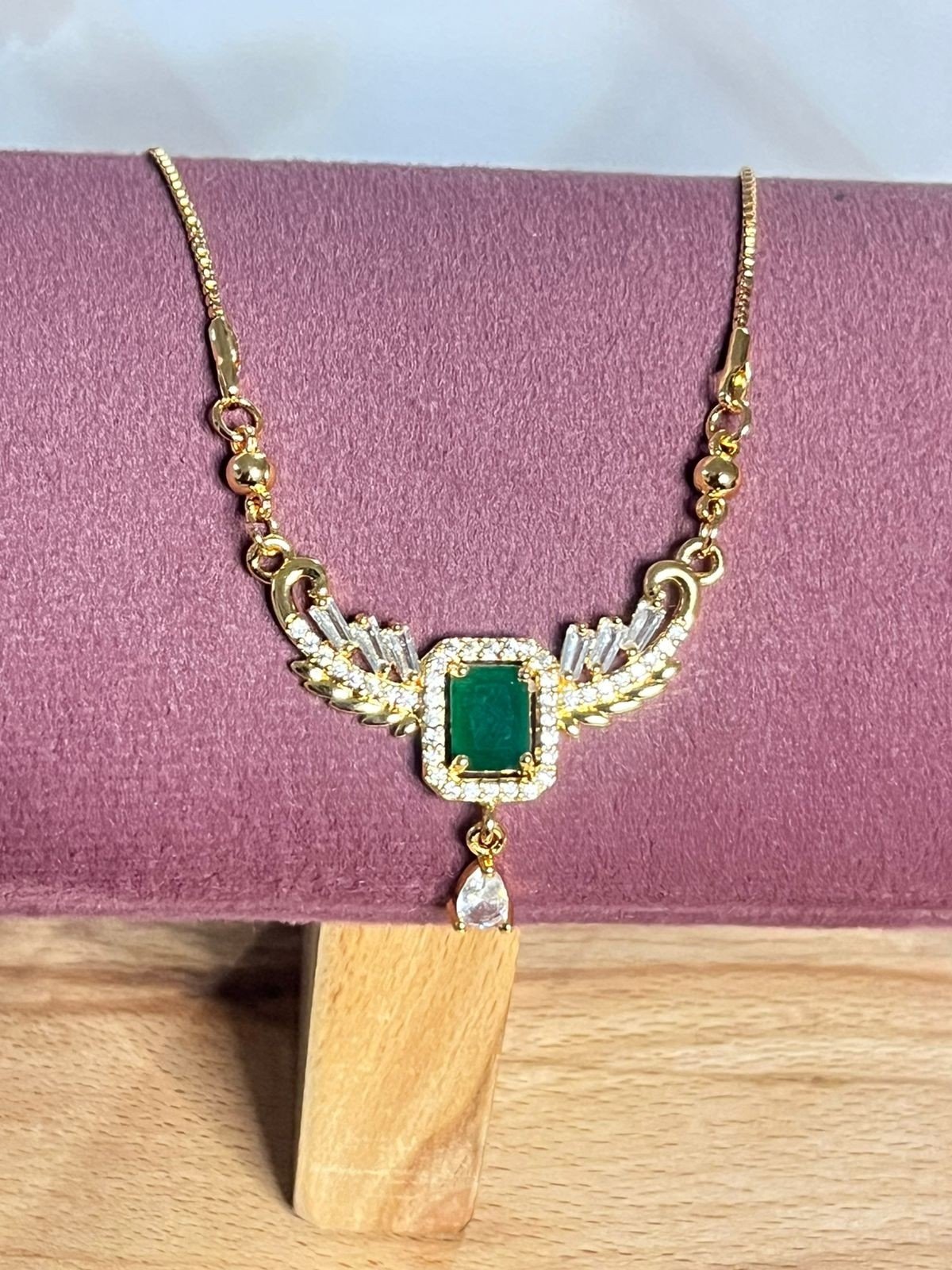 Wings of Elegance Necklace Malachite Muse  Emerald Green