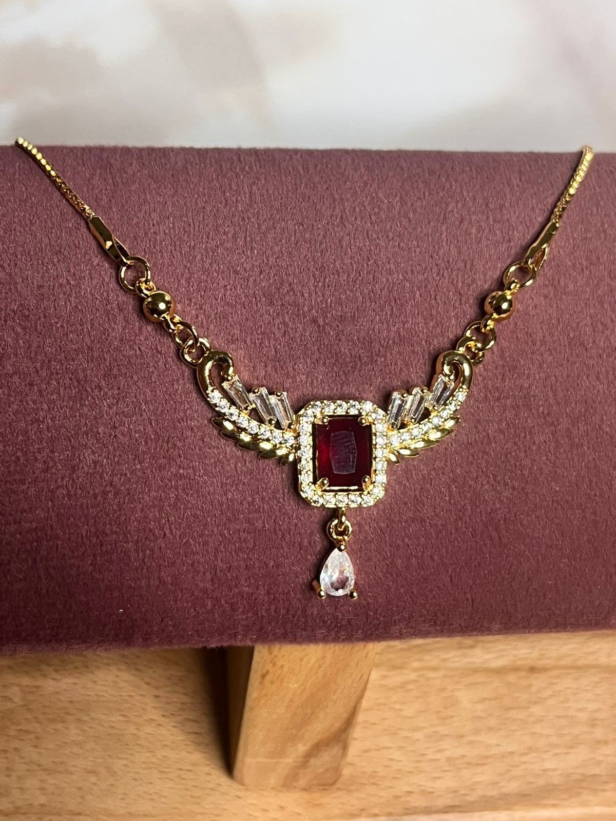 Wings of Elegance Necklace Royal Maroon