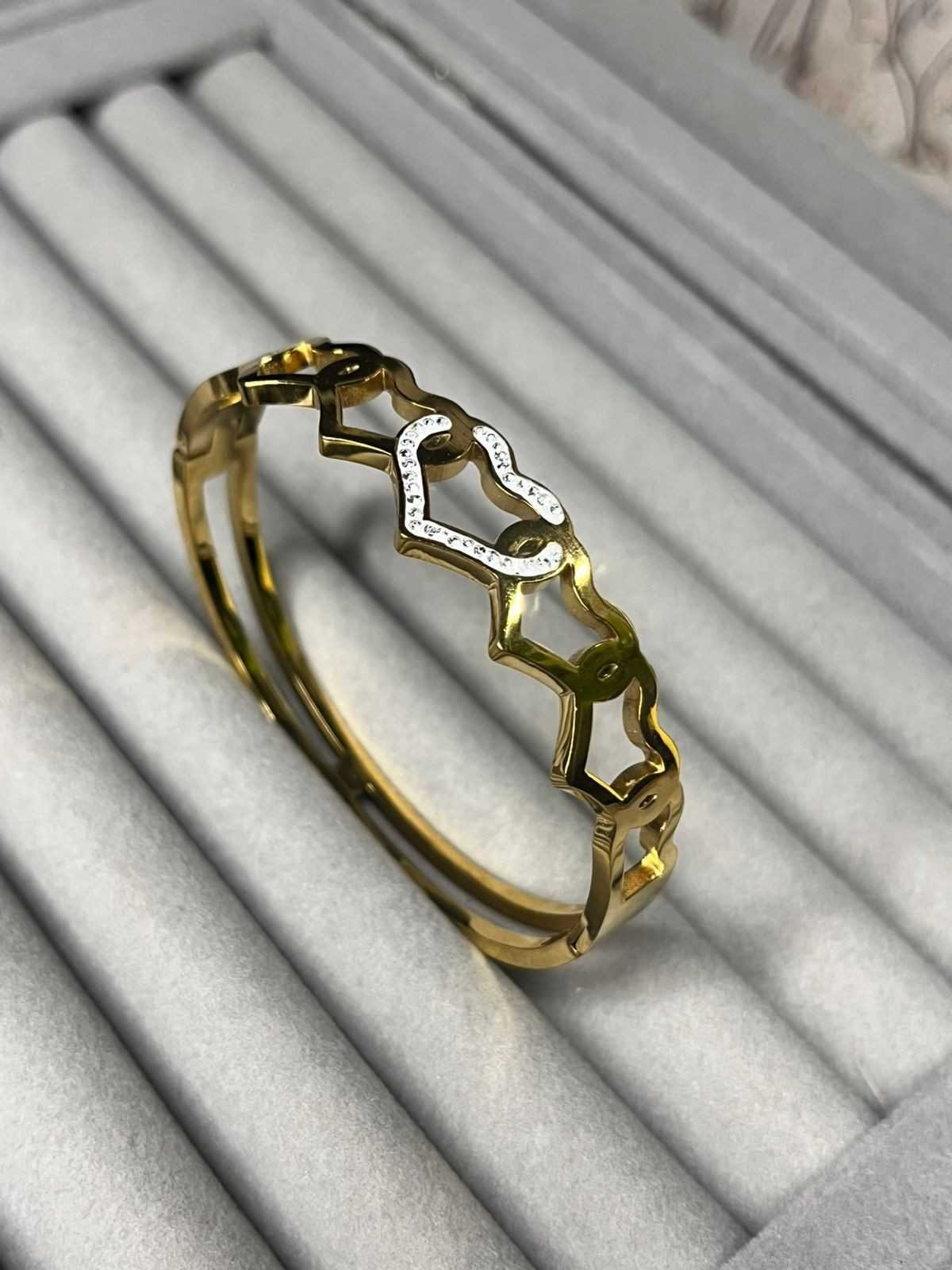 Radiant Hearts Bangle