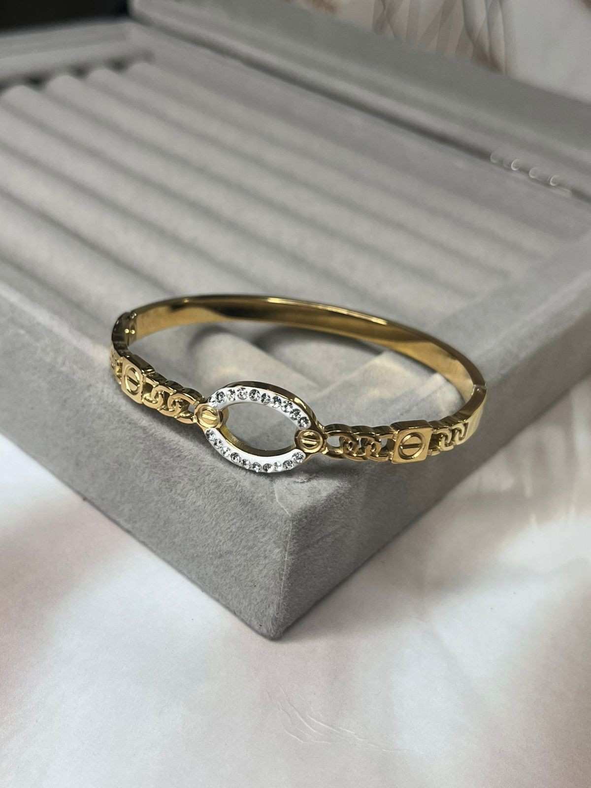 Aurora Link Bangle