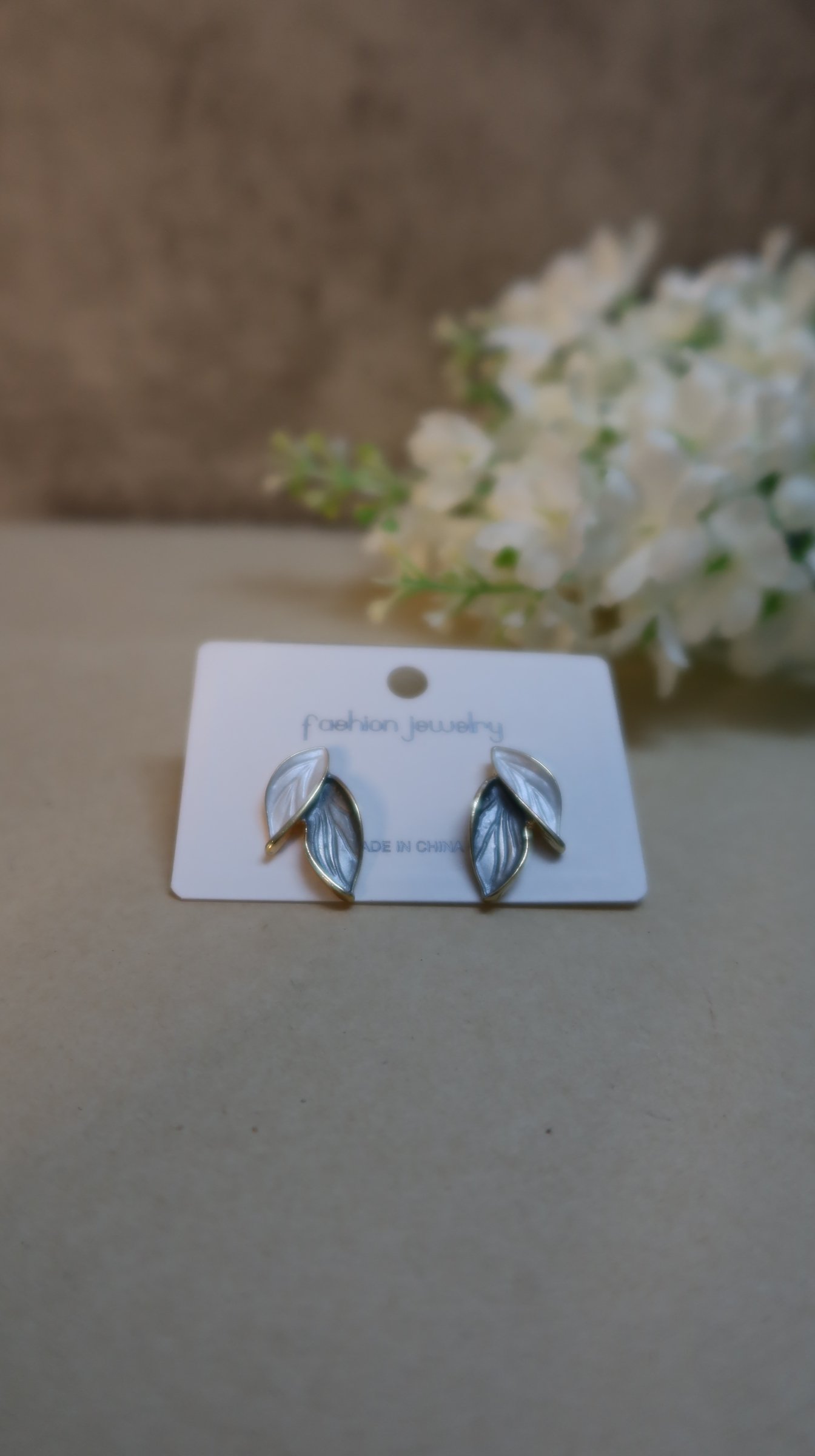 Leaf petal earrings image 2