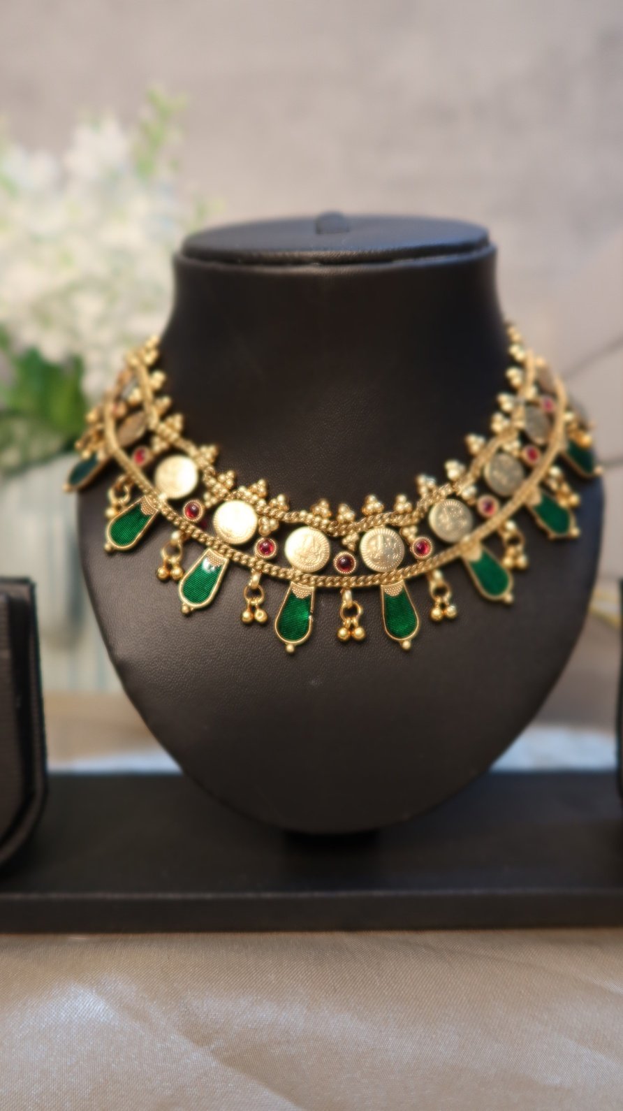 Kanakam Choker(green ) image 3