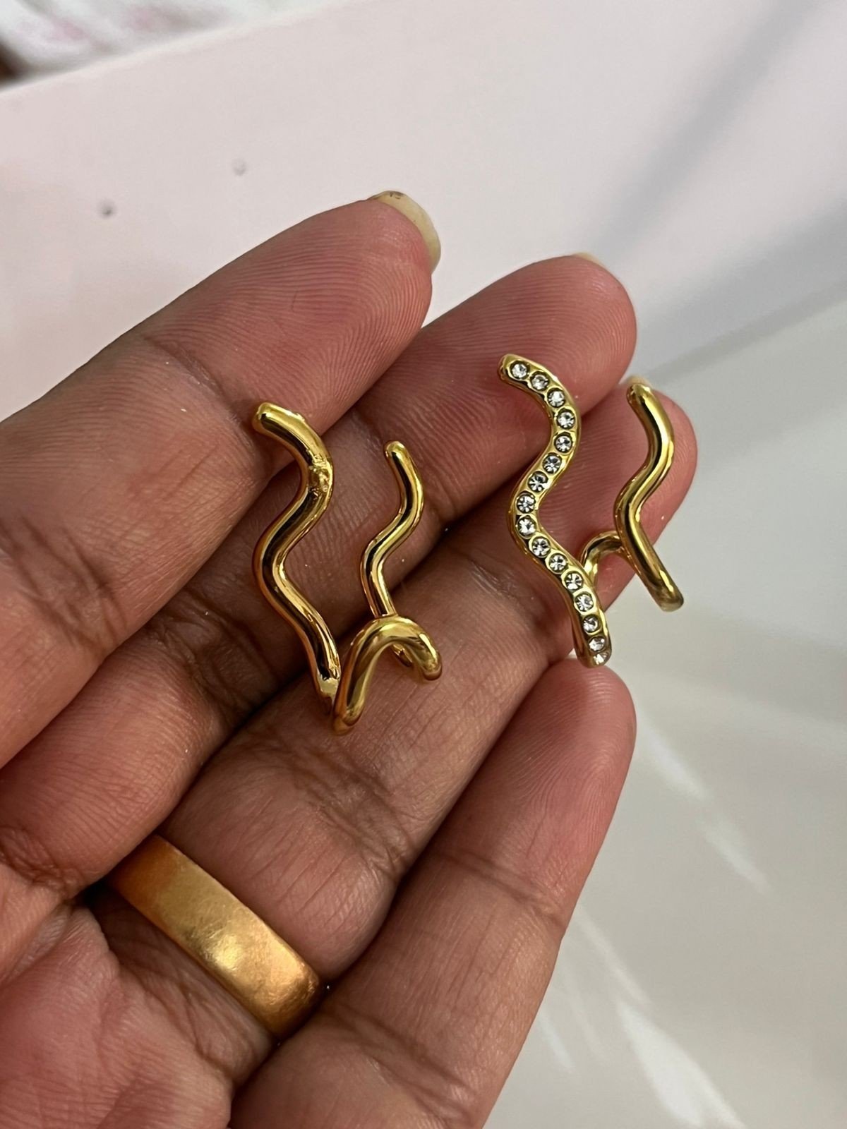 Rhythmic Waves Earring Set image 3