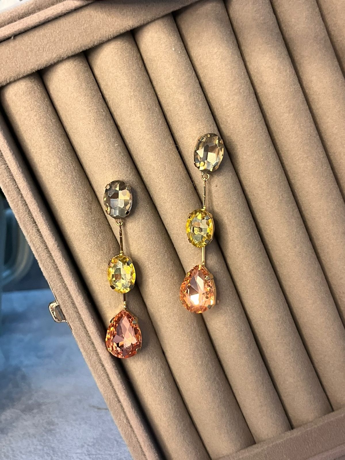 Raindrop statement earrings image 2